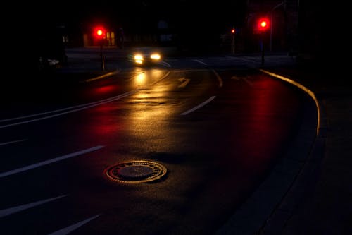 road-night-light-traffic-163573